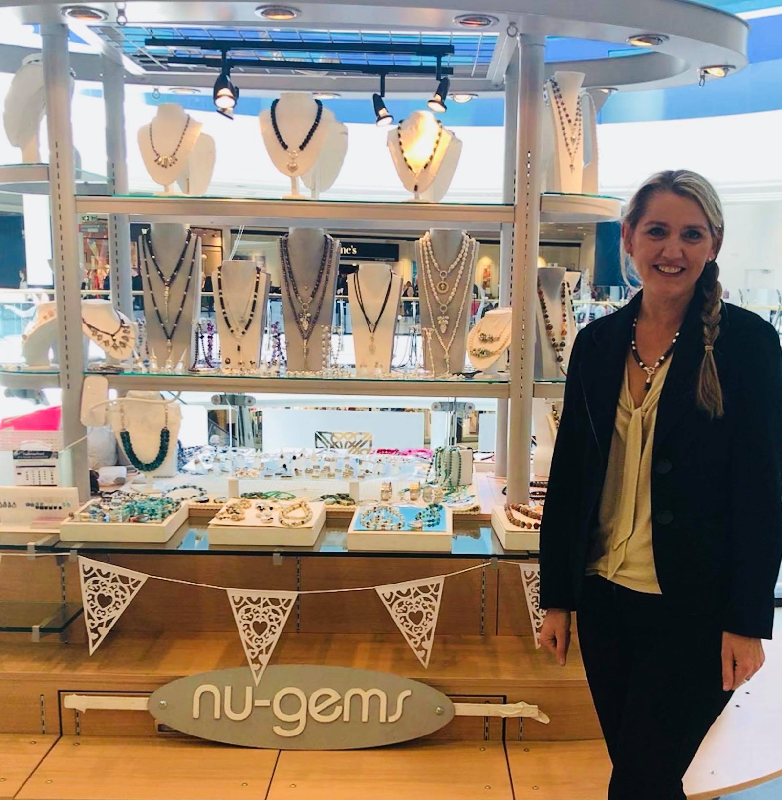 Nu-Gems - About Louise Goodburn